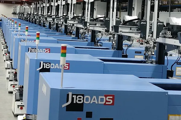 Bàn Giao 40 Robot ST5 Cho Một Nhà Sản Xuất Điện Tử Tại Đông Quản